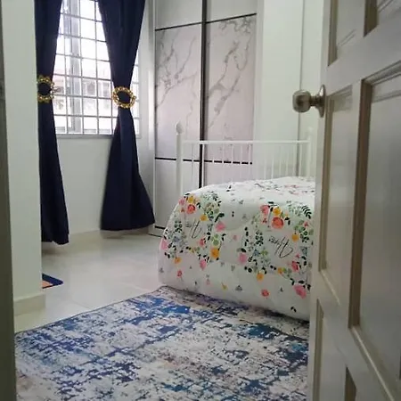 Homestay Kak Naa Kuala Terengganu Exterior photo
